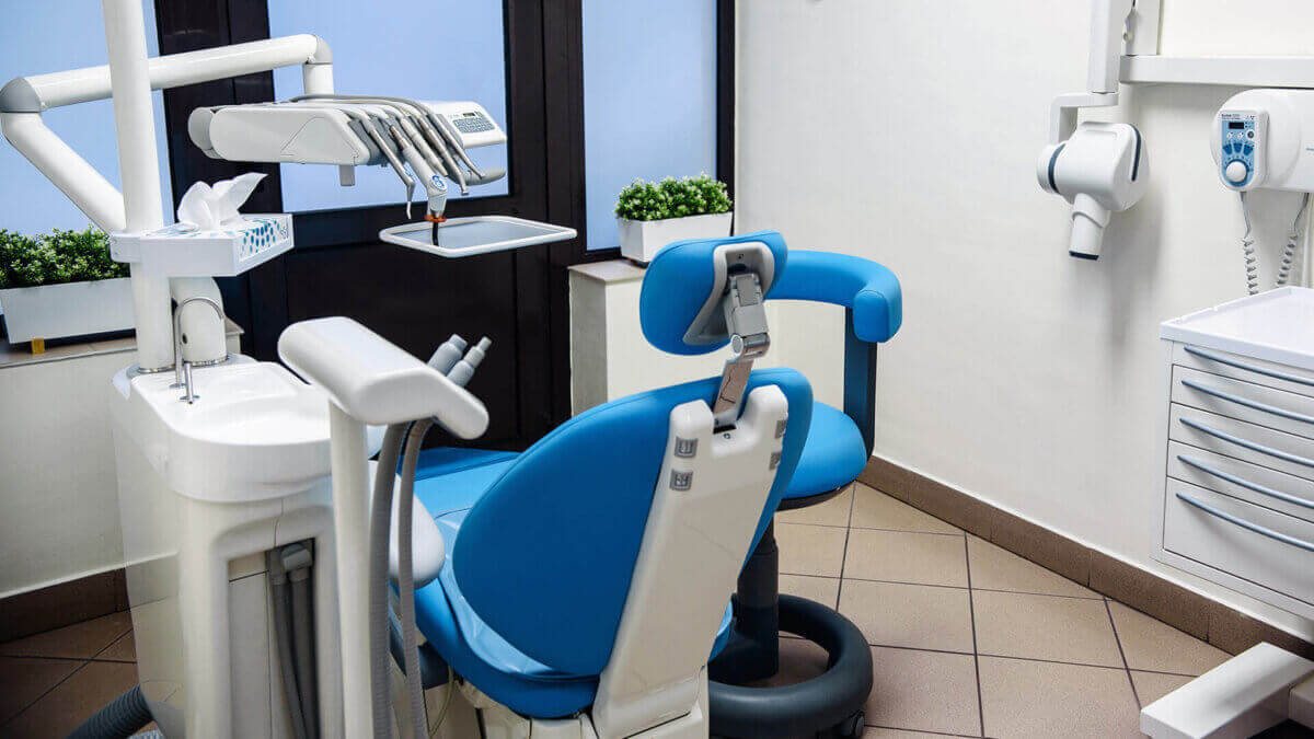 Dentysta Ujazd - gabinet stomatologiczny Al-Dent